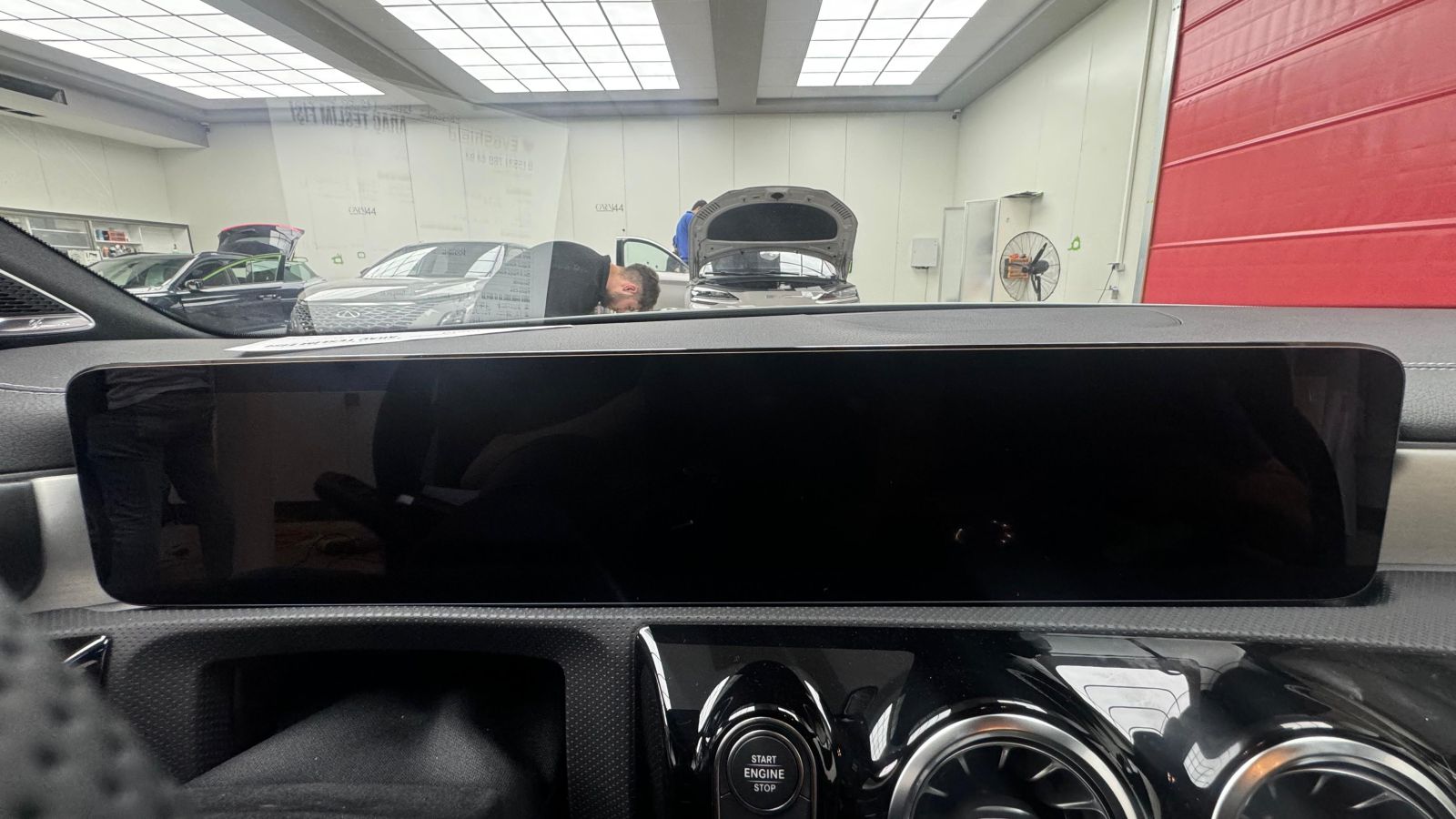 Ekran Kalkanı Mercedes CLA 2025 Multimedya 9H Ekran Koruyucu